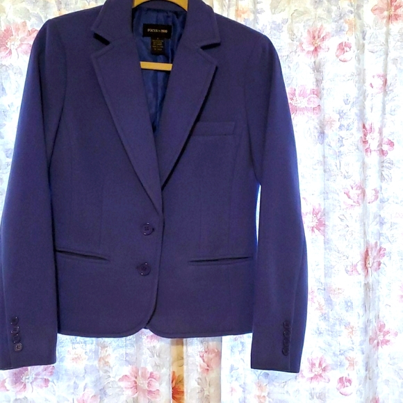 Very pretty jacket - Picture 1 of 2